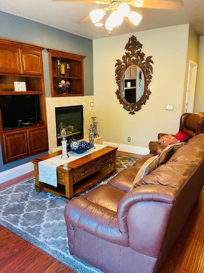 Beautiful Room In Fair Oaks ภายนอก รูปภาพ